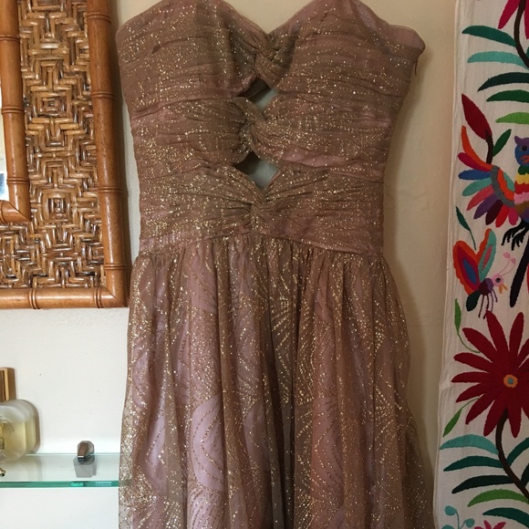 Short Strapless Prom/Event Dress - Picture 2 of 5